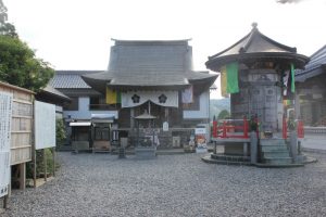 岩本寺太子堂（2016.5）