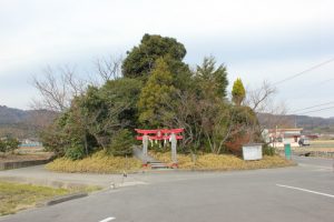 日本一低い弁天山（6.1m）全景（2016.2）