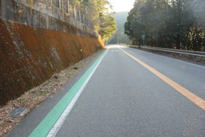 国道ルートは山間の遍路道が続く（2017.3）