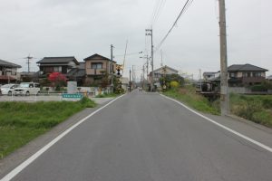国道、JR軌道を横断し井戸寺へ（2017.4）