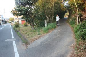 左:現在の遍路道　右:江戸期からの遍路道？